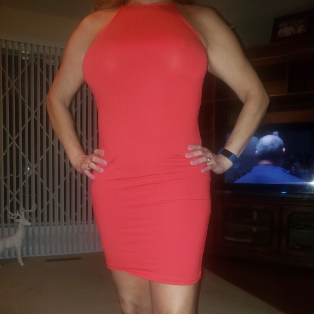 Dress - Picture 2 of 2